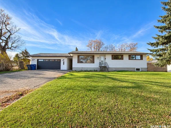 1513 Chestnut Drive, Moosomin, SK S0G 3N0
