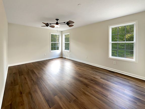 5th image of 1498 Eastland Dr