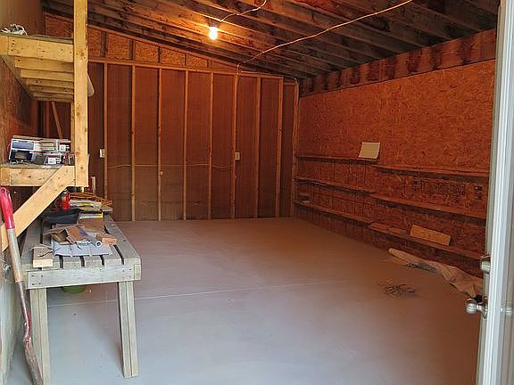 garage workshop/storage