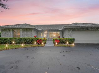 10900 SW 1st Ct, Coral Springs, FL 33071