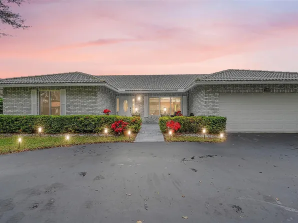 10900 SW 1st Court, Coral Springs, FL 33071