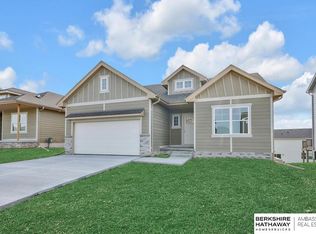 9510 S 180th Ave, Omaha, NE 68136