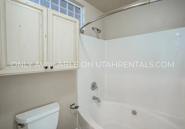 12824 S Timber Run Dr — Photo 14