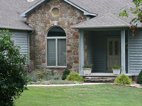 2nd image of 20 Clinebrook Dr