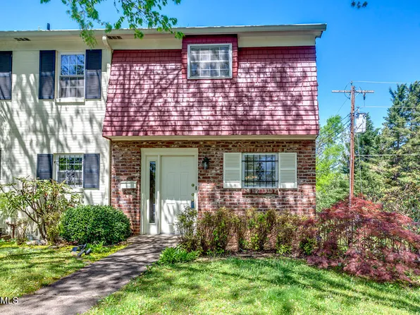 7001 Traditional Dr, Knoxville, TN 37909