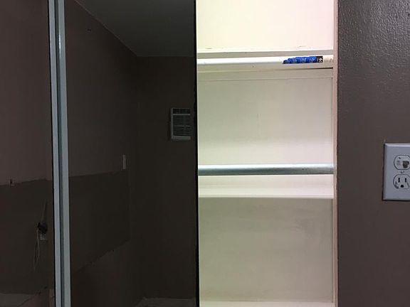 4th image of 6423 NW 199th Ln #3