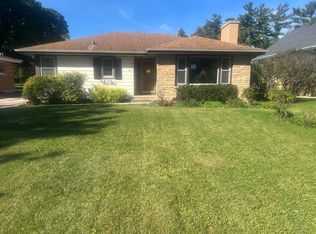 714 S Villa Ave, Villa Park, IL 60181