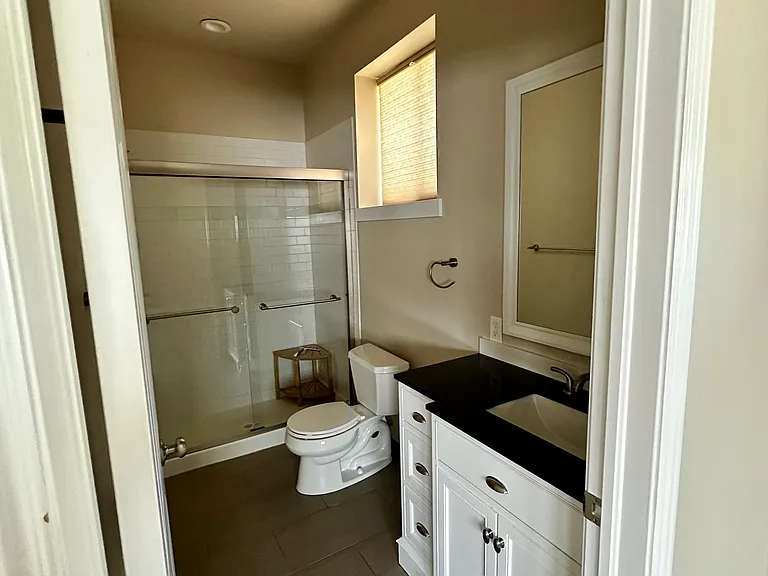 3590 Endicott Dr #B — Photo 6