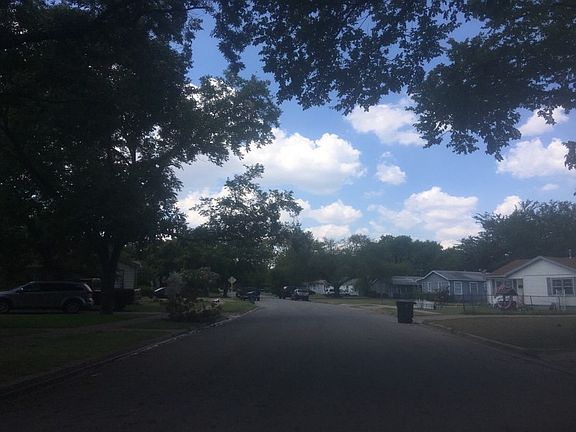 5th image of 612 Brook Dr