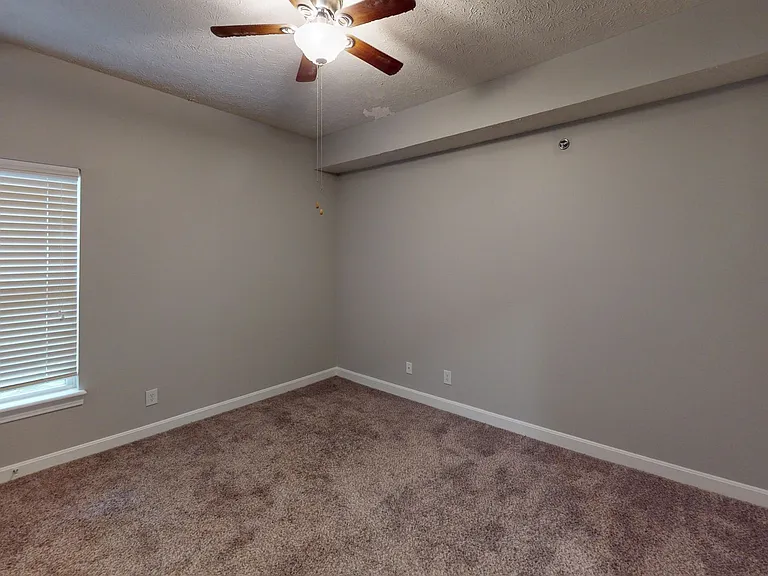Aspenwood Apartments — Photo 34