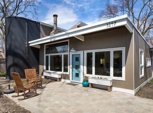 3147 Grant St, Evanston, IL 60201