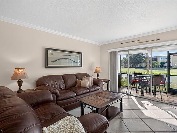4th image of 201 Quail Forest BLVD #109