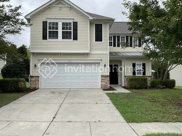 2415 Harwood Hills Ln