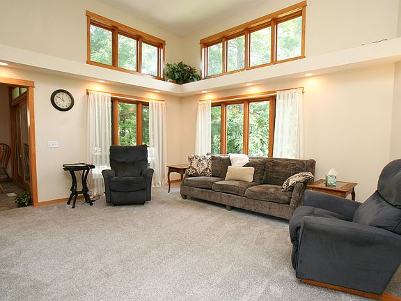 3rd image of 3629 Candlewood Dr