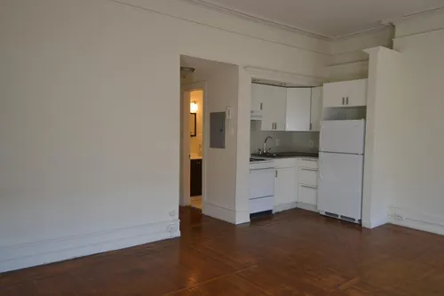 2125 Walnut St Photo 1