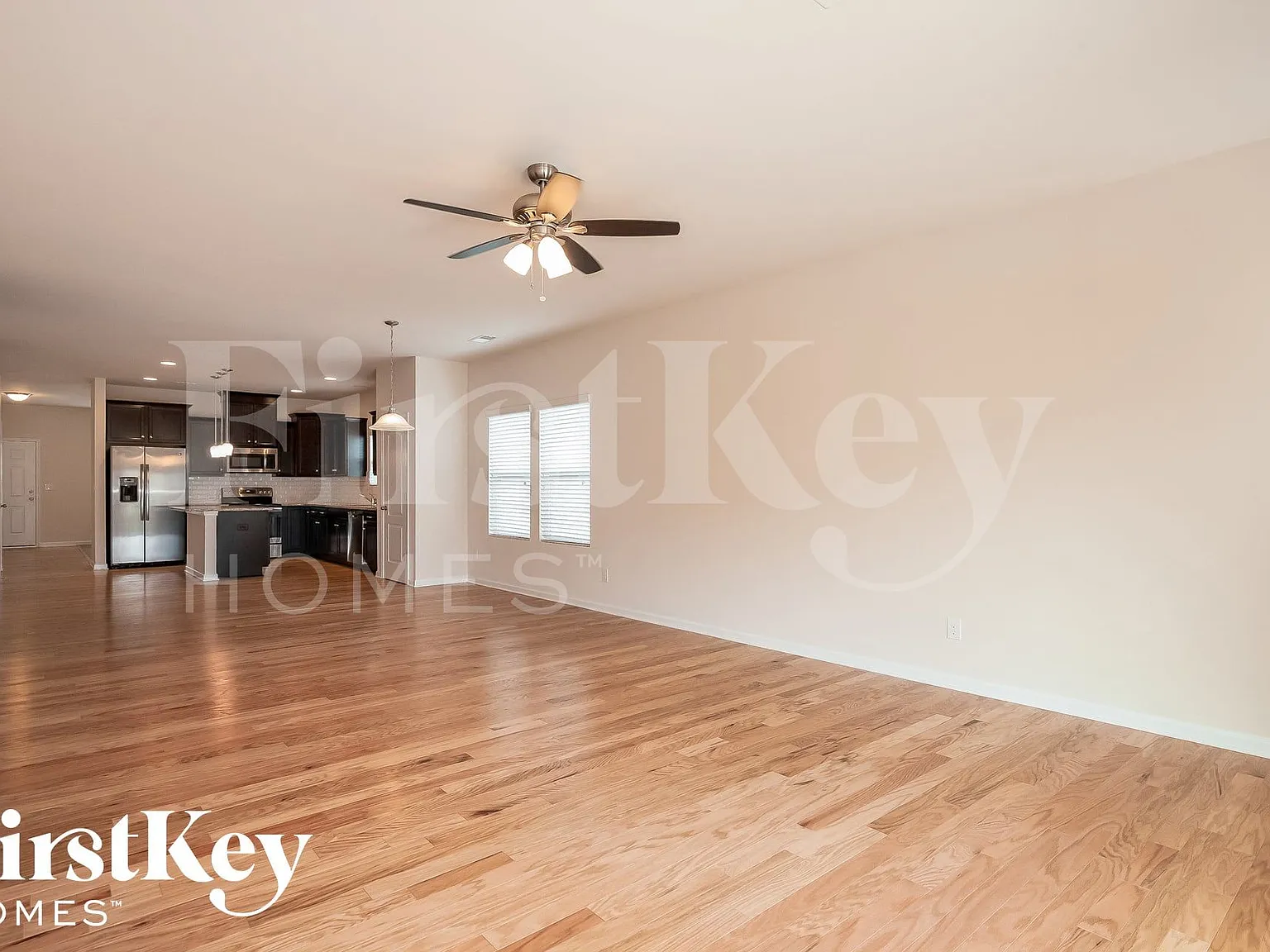 4 bed, 2.0 bath, 1970 sqft, $2,535 — Photo 2