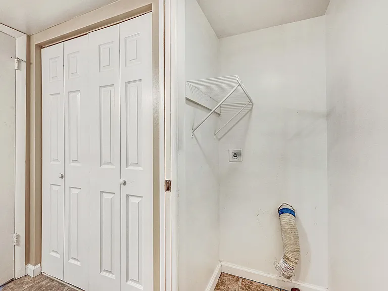 2111 Vista Oaks Cir NE — Photo 21