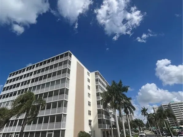 3 Bluebill AVE #207, NAPLES, FL 34108