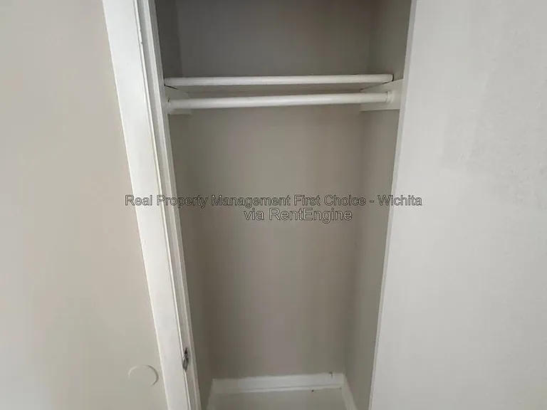 1636 S Mission Rd — Photo 5