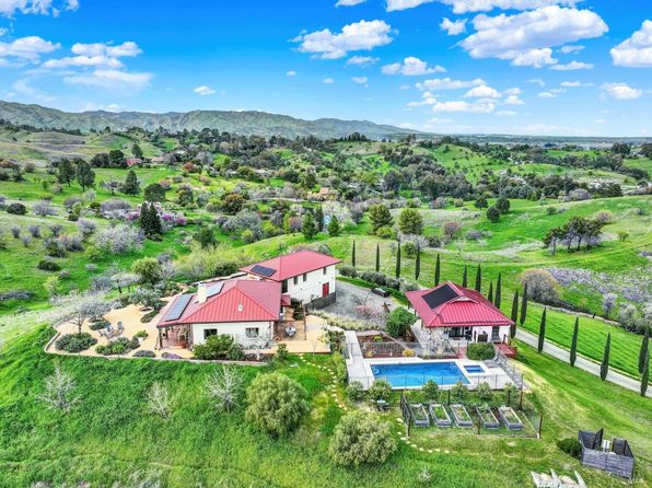 8349 Olive School Ln, Winters, CA 95694