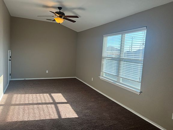 5th image of 3409 Rusack Dr