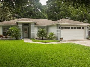 6831 Oakcrest Way, Zephyrhills, FL 33542