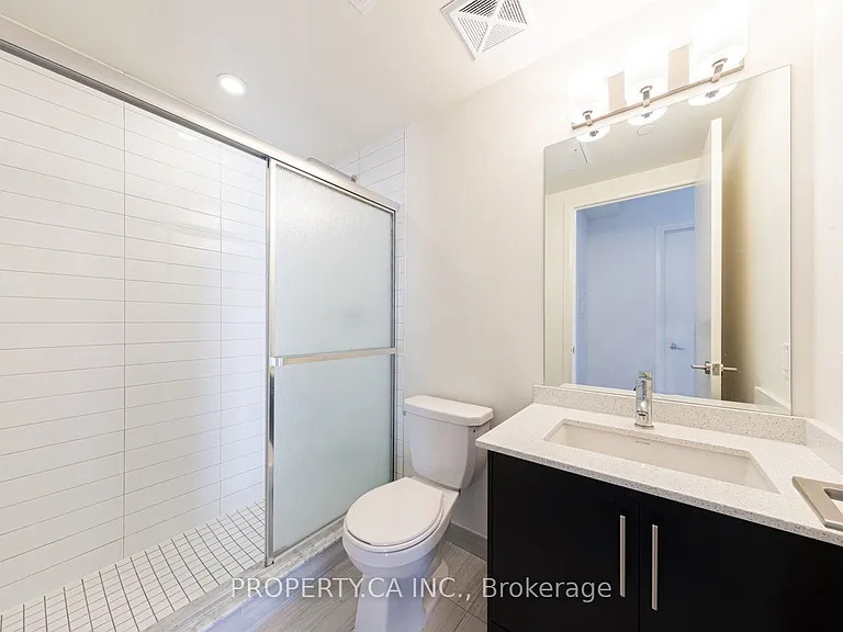 460 Adelaide St E #706 — Photo 21