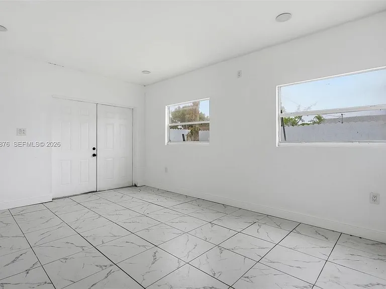 2280 SW 43rd Ave #2 — Photo 6