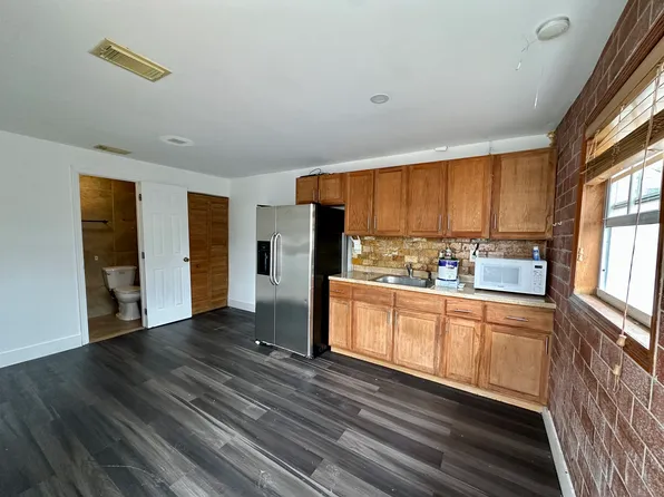 15448 SW 62nd St, Miami, FL 33193
