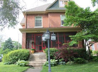 330 McDonough St, Saint Charles, MO 63301