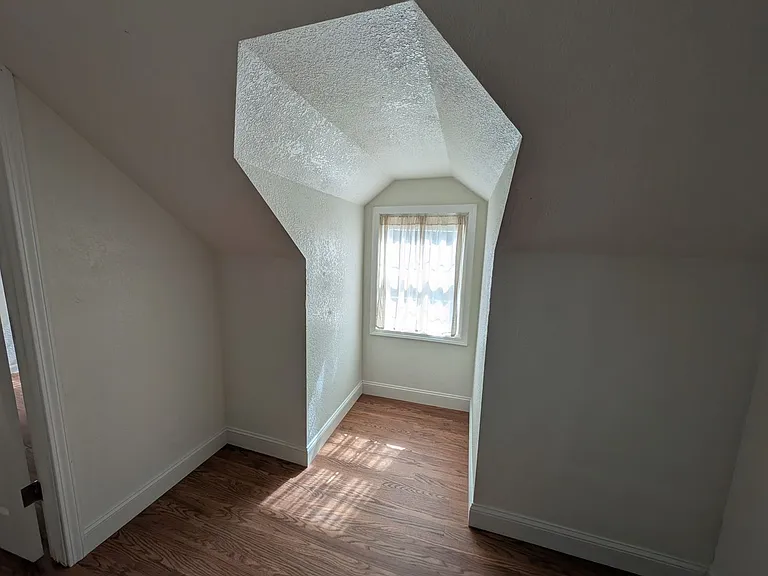 604 Loma St — Photo 19