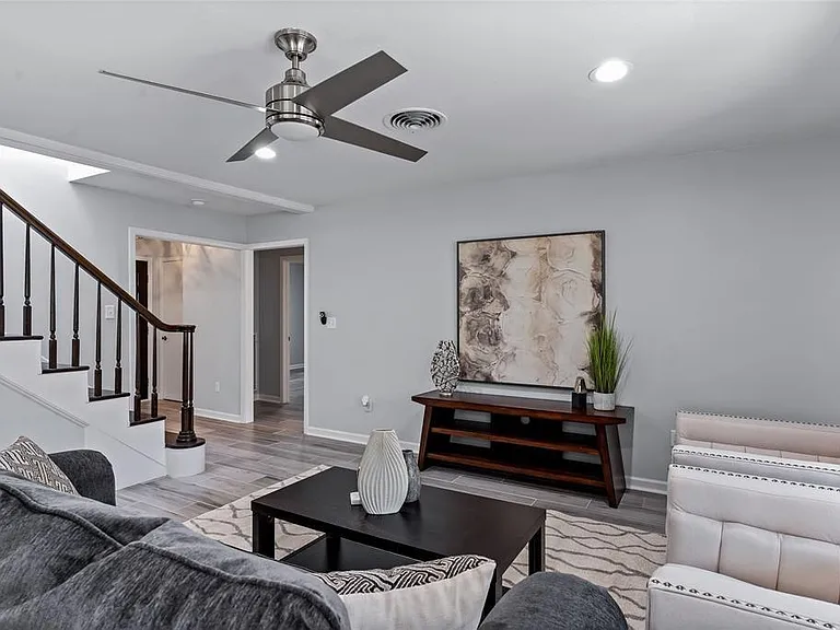 1747 Maux Dr — Photo 14