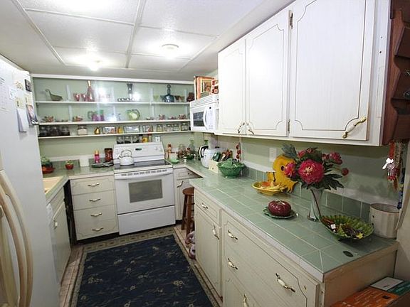 4th image of 1329 Drew St APT 8