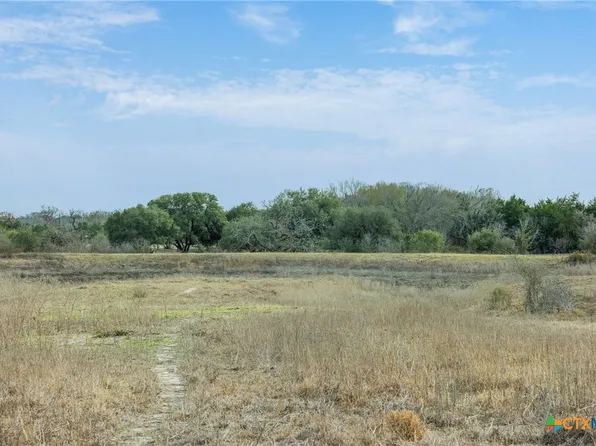 1310 N Nassau Rd, Round Top, TX 78954