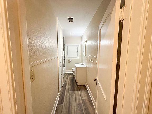 4th image of 2824 4th St