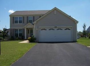 10881 Wing Pointe Dr, Huntley, IL 60142