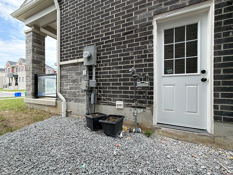 1489 Hawktail Path #BASEMENT — Photo 4