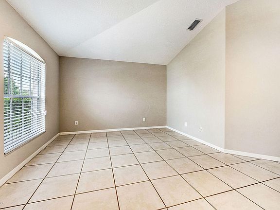 4th image of 965 Sabal Grove Dr