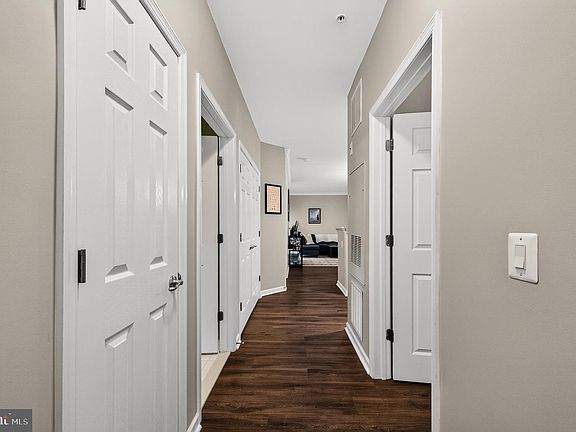 5th image of 3830 Lightfoot St Unit 325