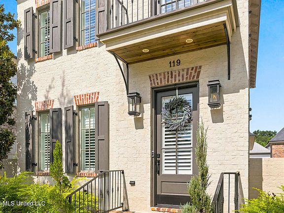 2nd image of 119 Commons Pl