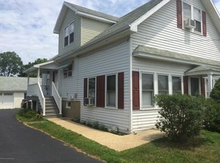 537 Highway 36, Belford, NJ 07718