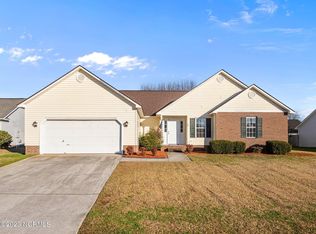 309 Whirl Away Blvd, Sneads Ferry, NC 28460