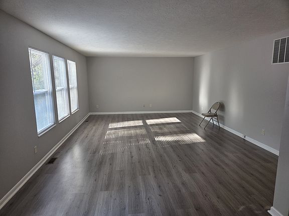 4th image of 2186 W Horizon Dr