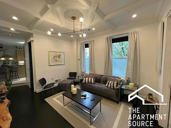 3rd image of 2280 N Clybourn Ave #2F