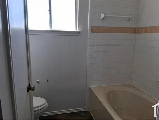 1103 Cowden Ct — Photo 10