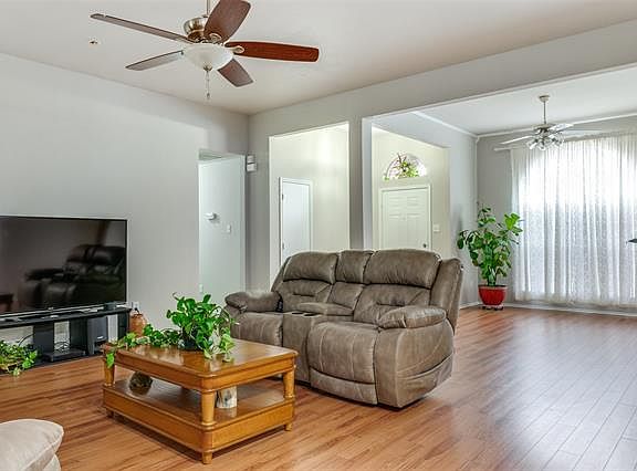 5th image of 123 Cottonwood Dr