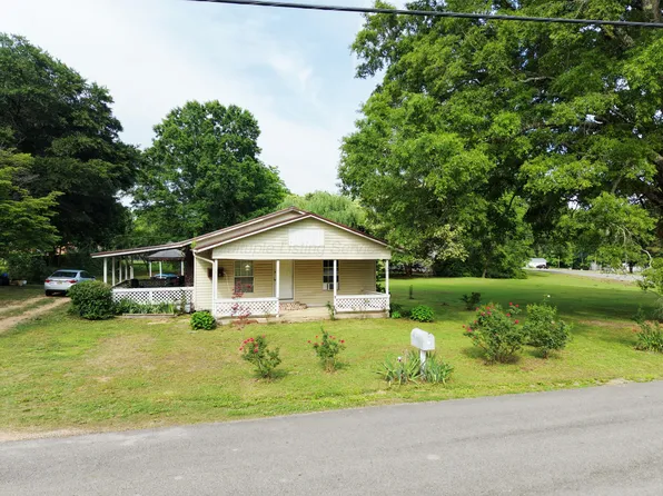 90 Smothers Ave, Eldridge, AL 35554