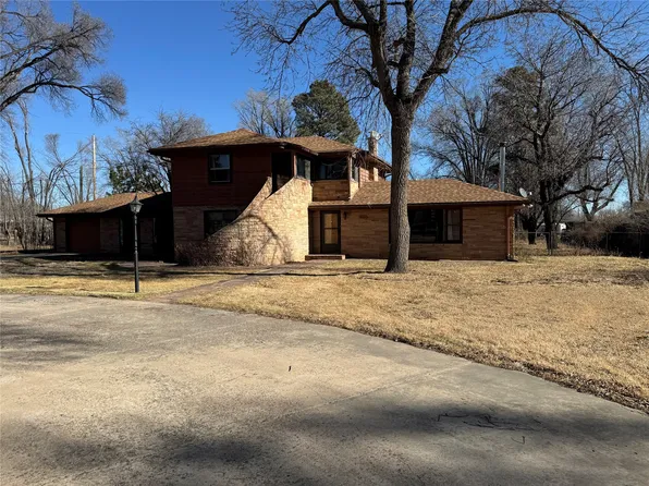 1842 8th St, Las Vegas, NM 87701