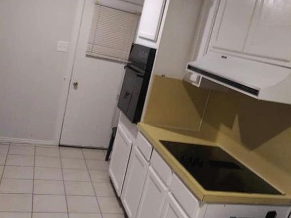3rd image of 4756 Melita Ave