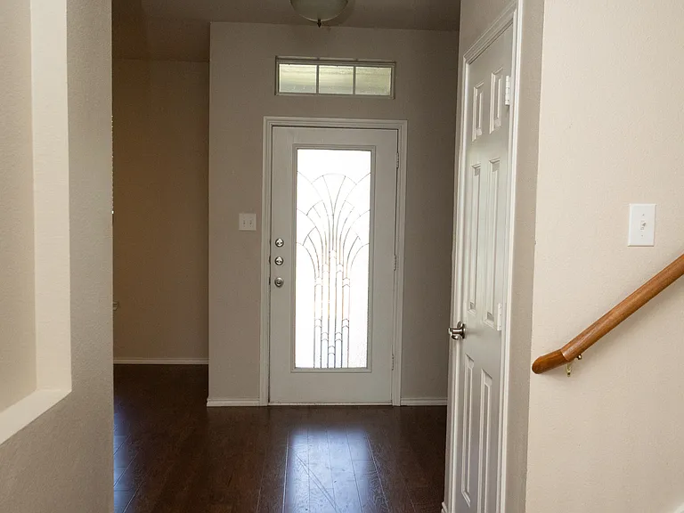 1407 Hazelwood Dr — Photo 19